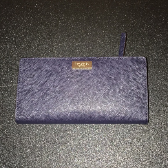Kate Spade Wallet - Picture 3 of 5